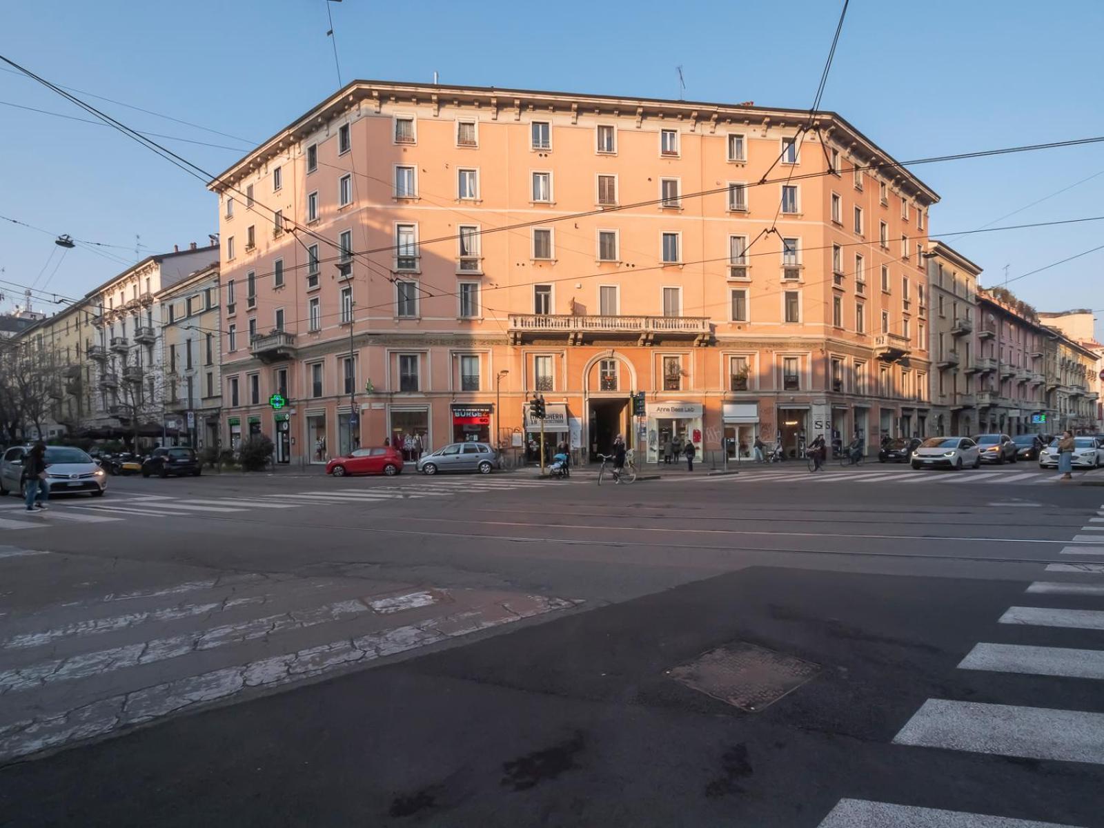 Ihost - Marghera 18 * Milan